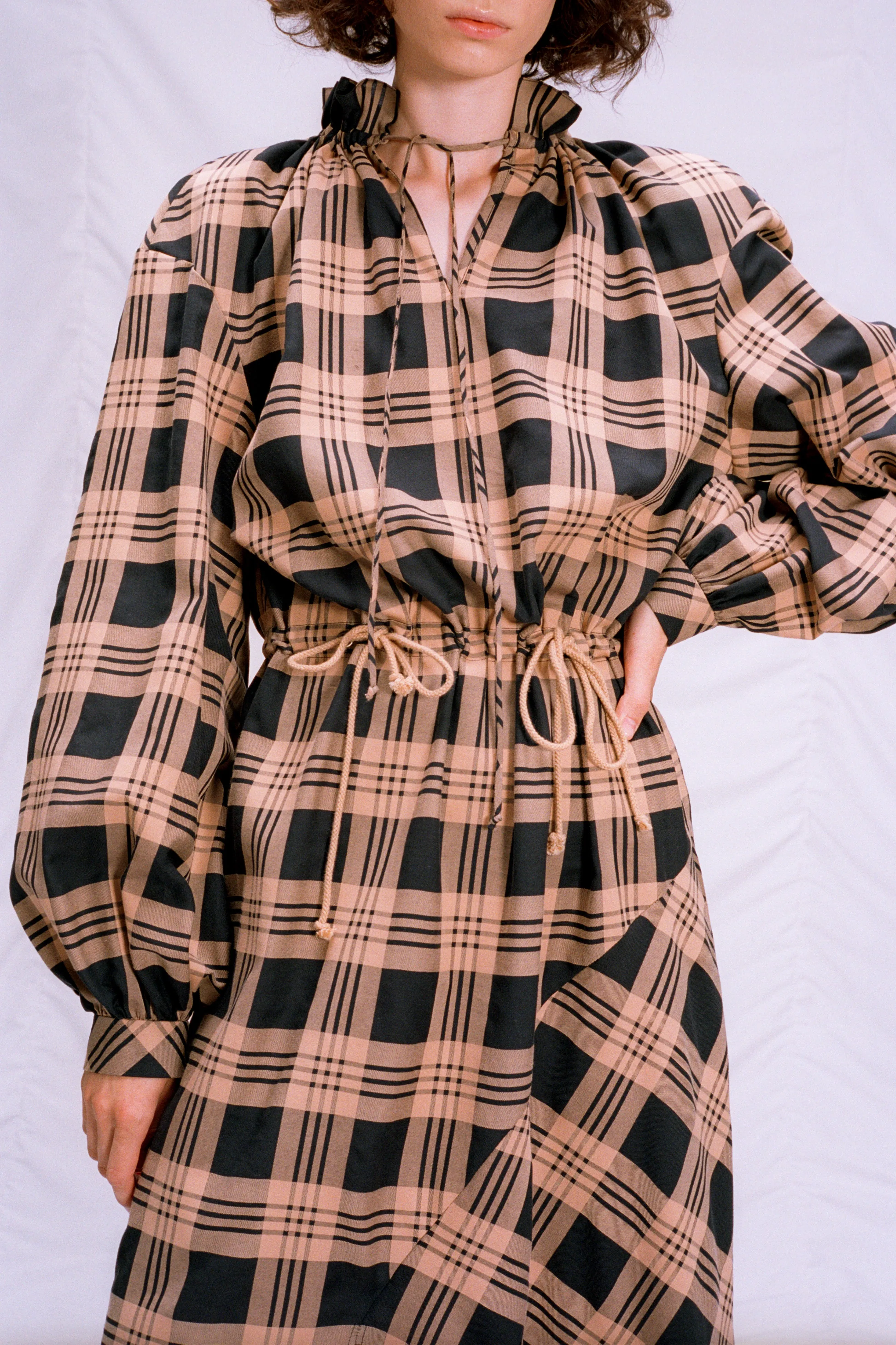 Cotton dress with drawsrtrings