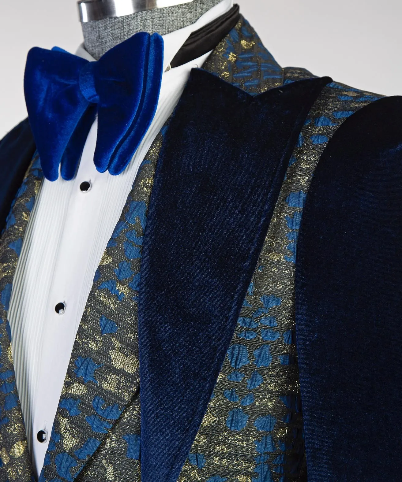 Men's Classic double-collar suit