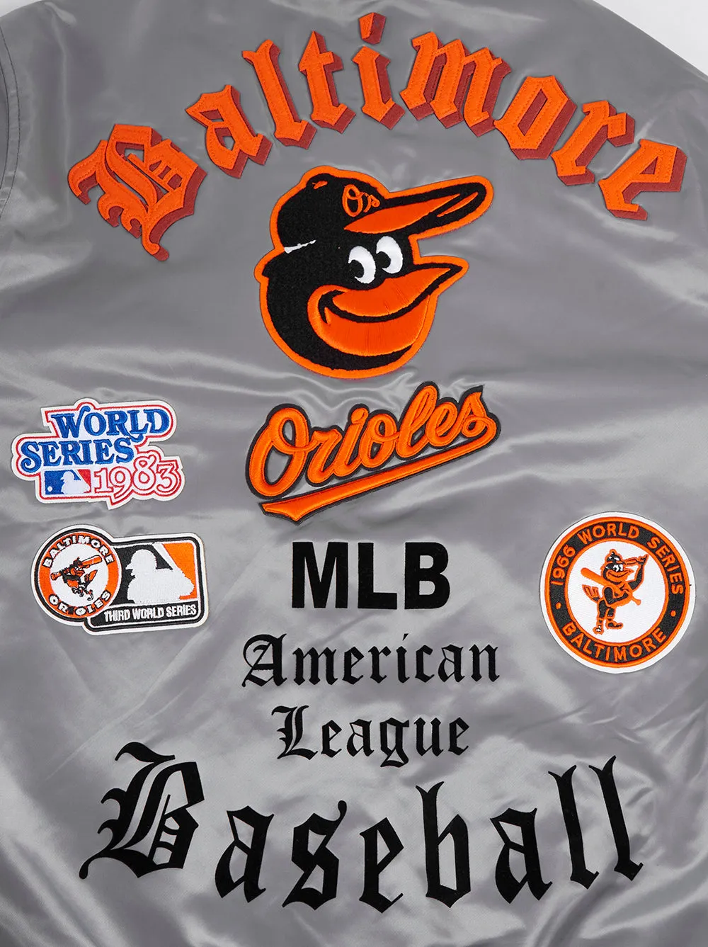 MLB BALTIMORE ORIOLES OLD ENGLISH MEN'S RIB SATIN JACKET (GRAY)