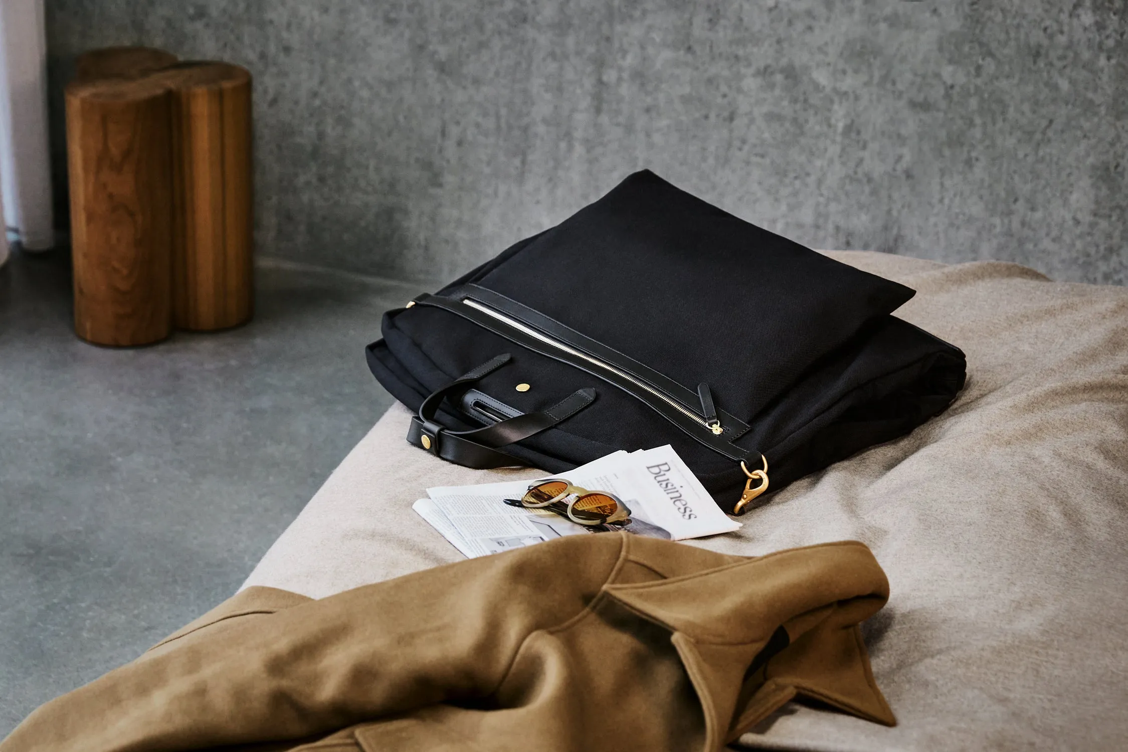 M/S Suit Carrier - Army/Dark Brown
