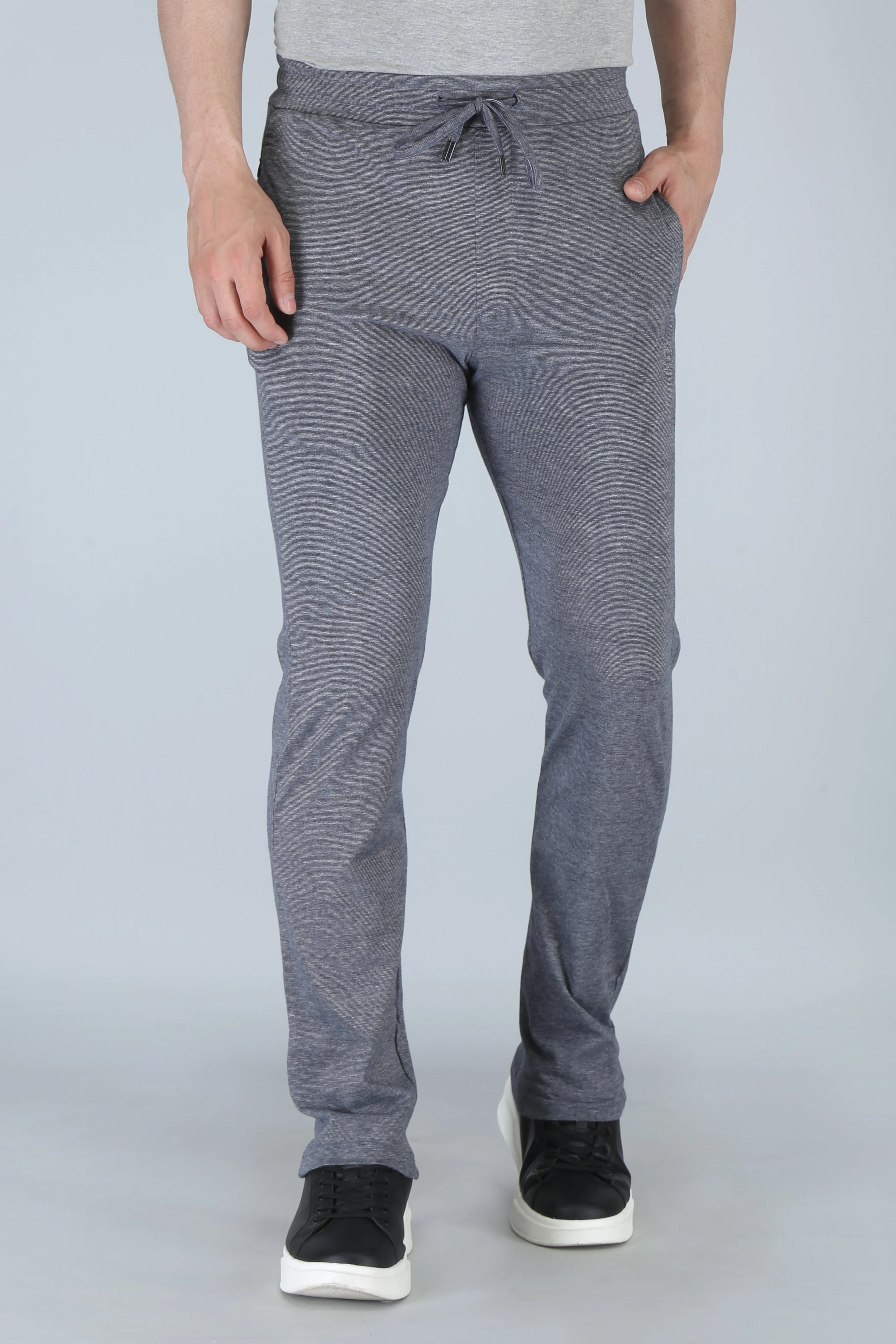 STRAIGHT FIT TEXTURED BOTTOM