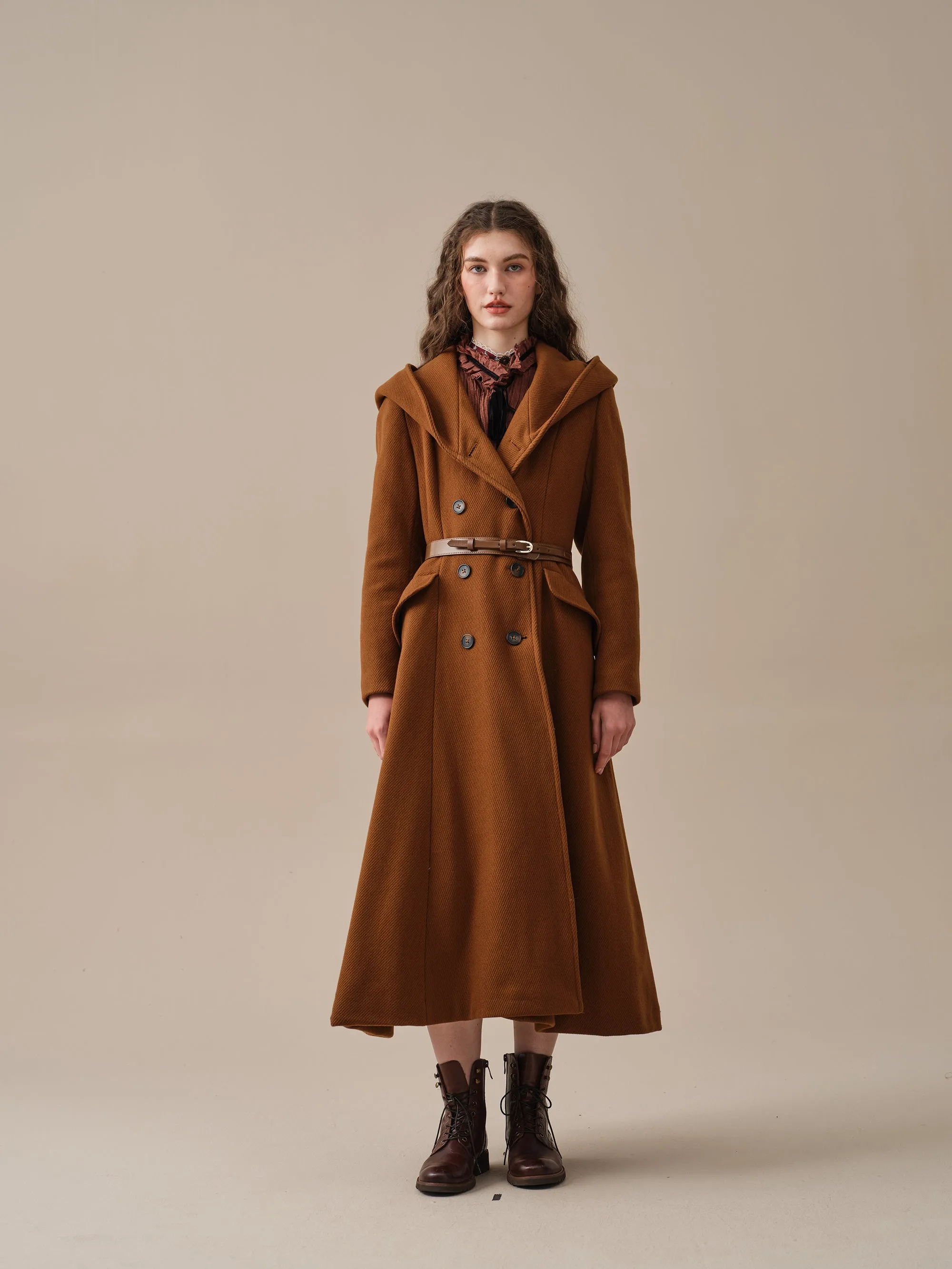 Trista 24 | 100% twill wool hooded coat